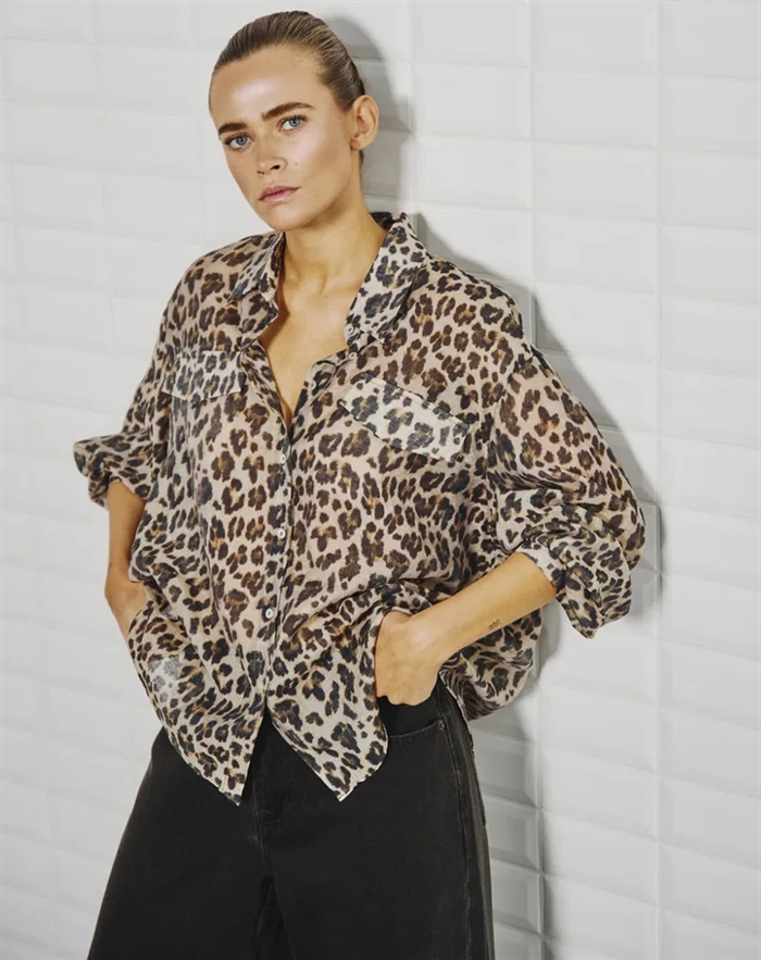 Withblack - Sandra WBL Leo Skjorte - Almond Leo
