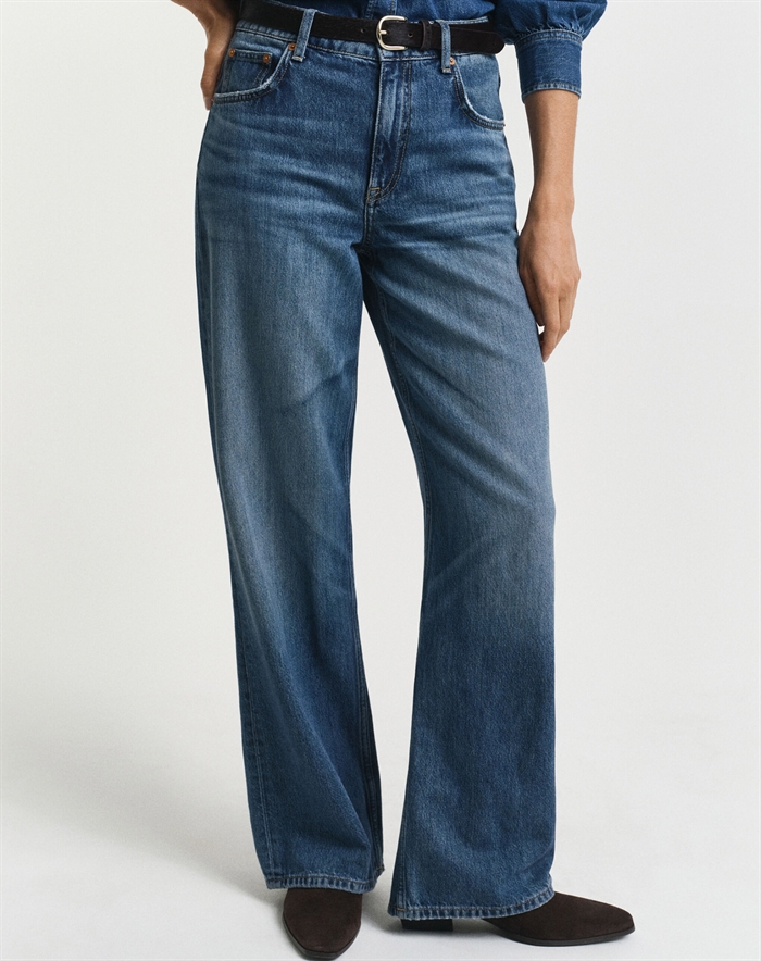 Gant - Relaxed Jeans - Mid Blue Broken
