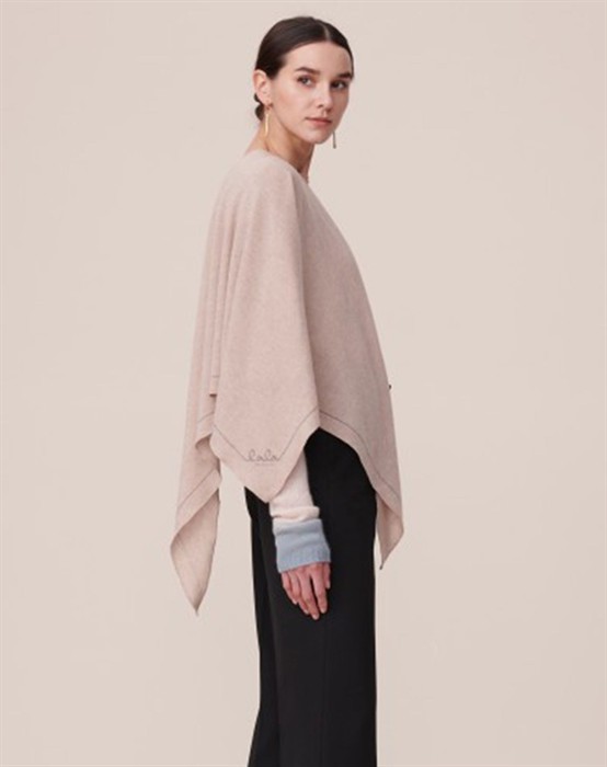 Lala Berlin Tørklæde - Triangle Solid Logo M