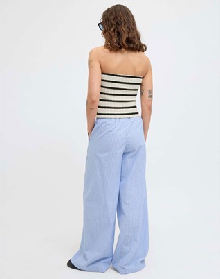 Linnea Bandeau Twist Top