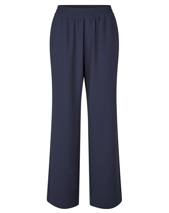 Phillipa Edviwa Bukser