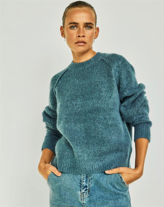 Andrea WBL Cropped Strik 