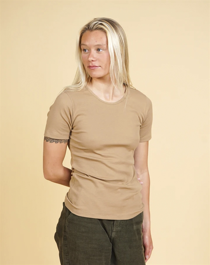Elsk - Rib T-shirt - Caramel