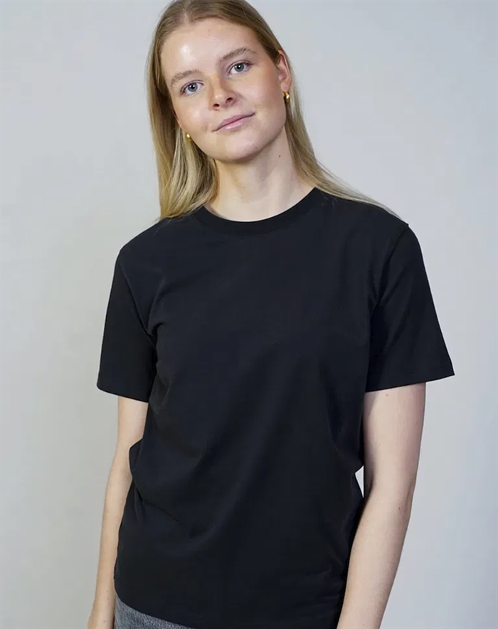 Elsk - Basic Women T-shirt - Black