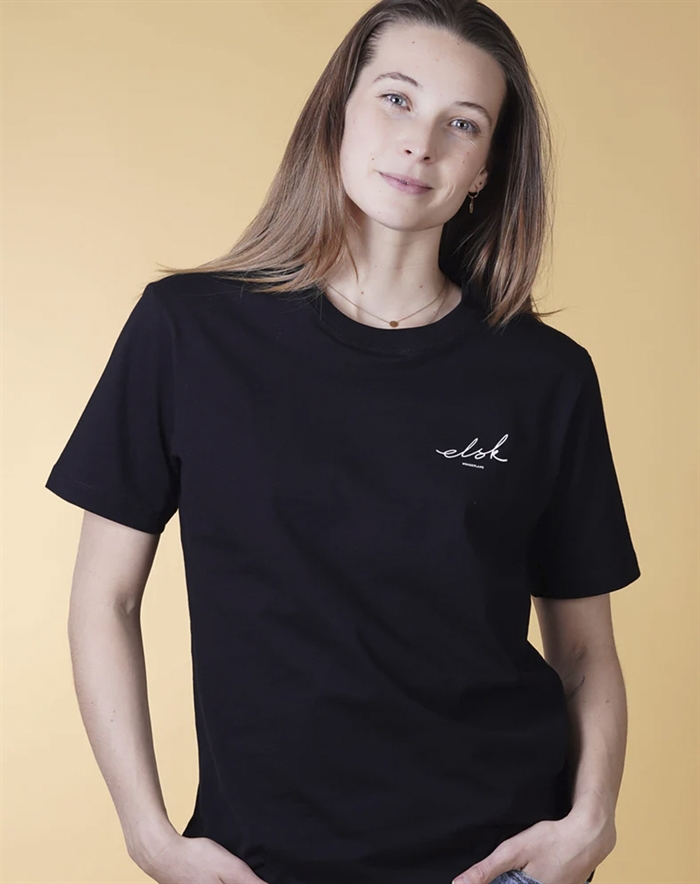 SIGNED BASIC WOMEN\'S CASUAL T-