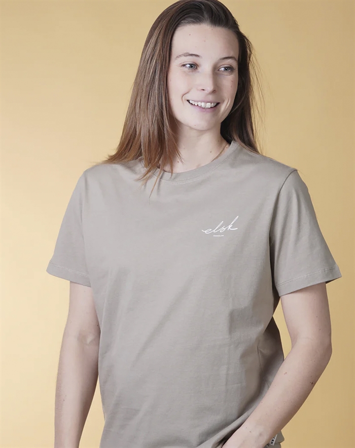 SIGNED BASIC WOMEN\'S CASUAL T-