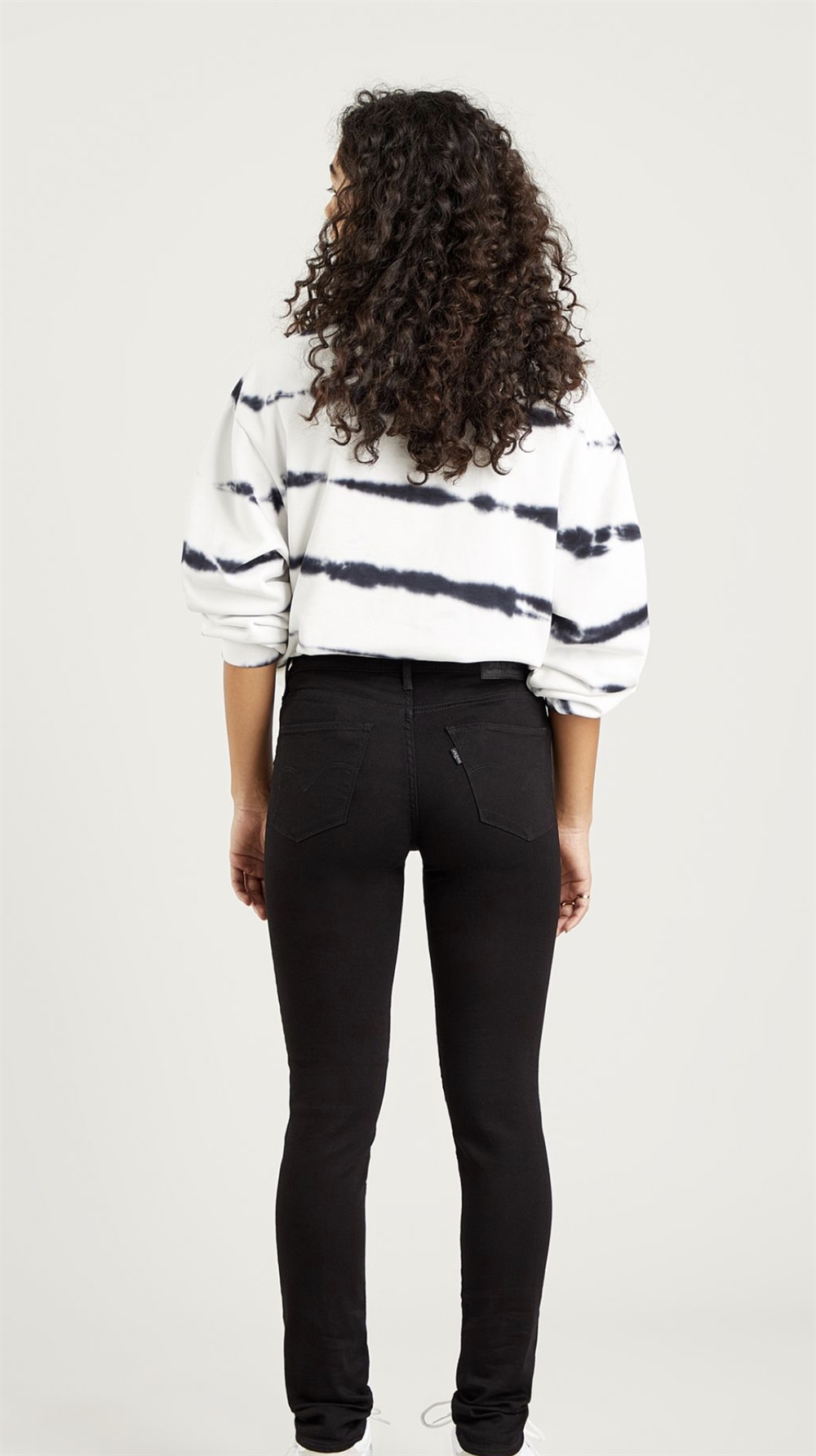 Shaping Skinny Jeans Soft Black - Shop Levis Her