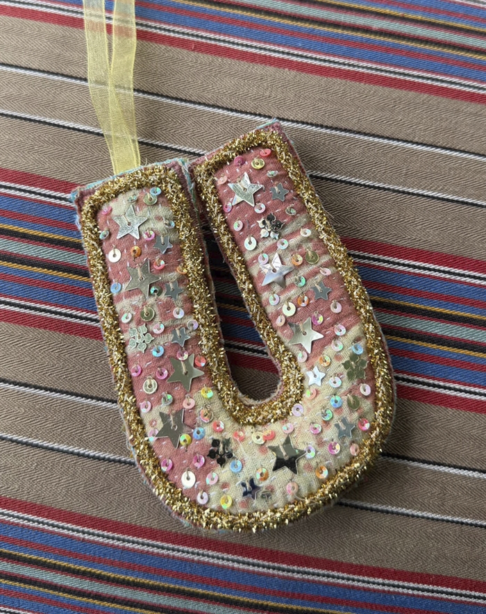 Sissel Edelbo - Alphabet Ornament - U