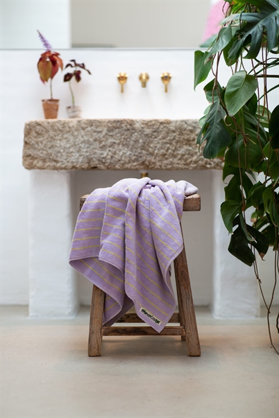 Bongusta Naram Bath Håndklæde Lilac & Neon Yellow-Shop Online Hos Blossom