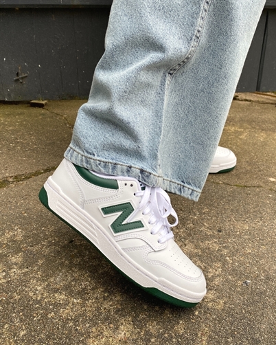 New Balance BB480LNG Sneakers White Nightwatch Green Shop Online Hos Blossom