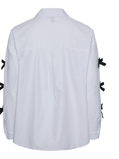Pieces Pcbell LS Skjorte D2D JIT White Black Bows-Shop Online Hos Blossom