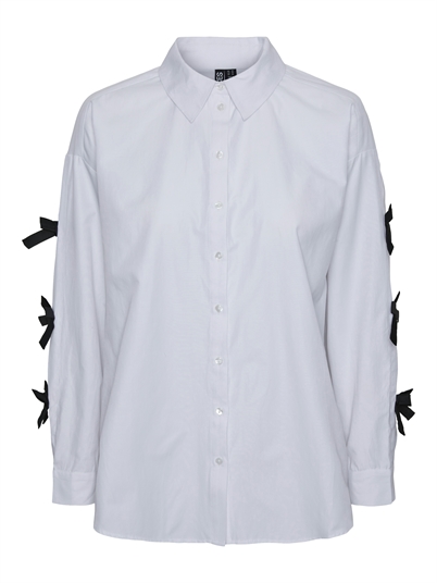 Pieces Pcbell LS Skjorte D2D JIT White Black Bows-Shop Online Hos Blossom