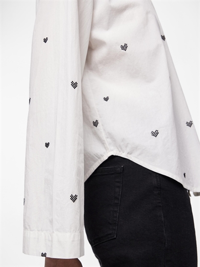 Pieces Pcfredora Heart LS Skjorte Cloud Dancer Hearts-Shop Online Hos Blossom
