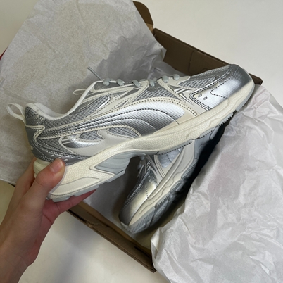 Puma Milenio Tech Sneakers Light Gray Vapor Gray Silver-Shop Online Hos Blossom
